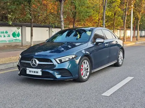 Mercedes-Benz A-Class 2019 — фото 1