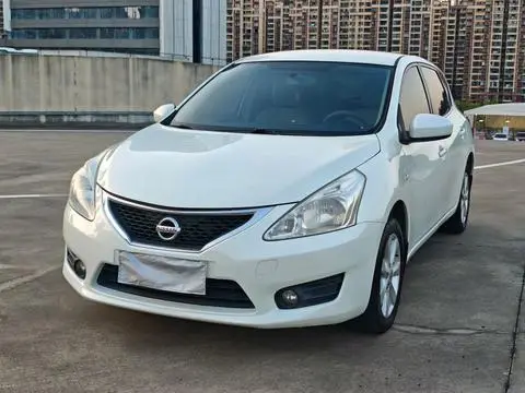 Nissan 骐达TIIDA 2014 — фото 1