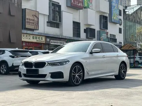 BMW 5 Series 2020 — фото 1