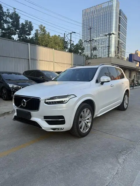Volvo XC90 2015
