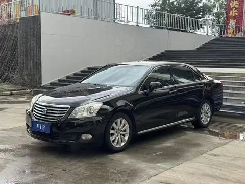 Toyota Crown 2010
