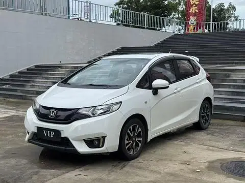 Honda Fit 2016 — фото 1
