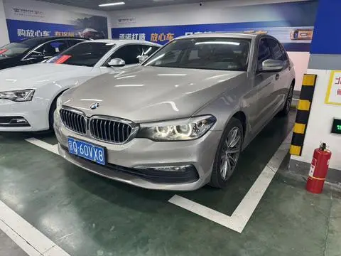 BMW 5 Series 2018 — фото 1