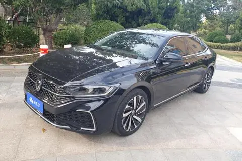 Volkswagen Passat 2022