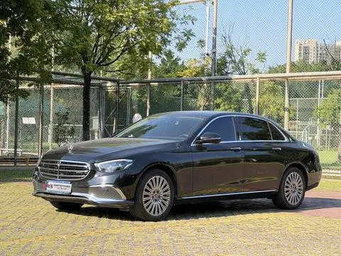 Mercedes-Benz E-Class 2023