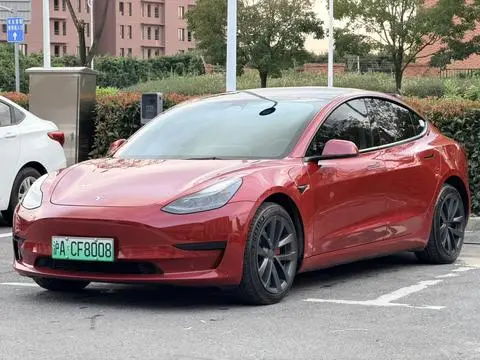 Tesla Model 3 2022 — фото 1