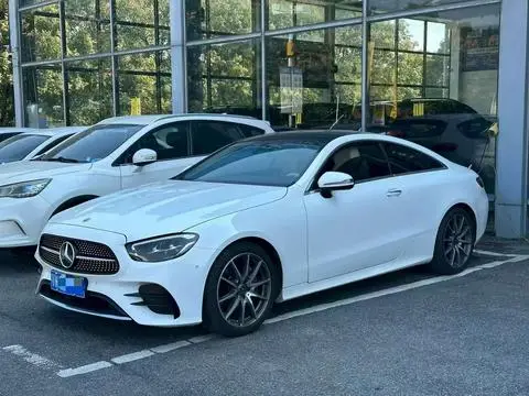 Mercedes-Benz E-Class 2023 — фото 1