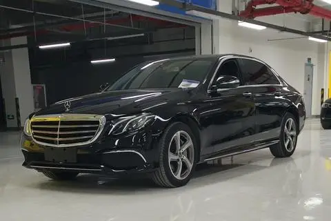 Mercedes-Benz E-Class 2018 — фото 1