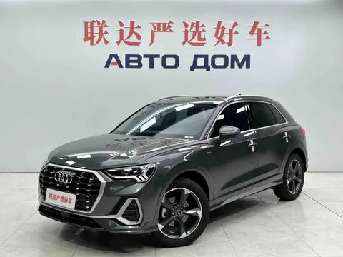 Audi Q3 2023 — фото 1
