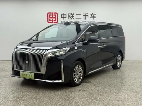 Wey 高山 PHEV 2025