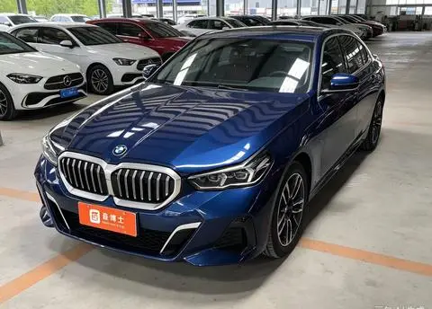 BMW 5 Series 2024
