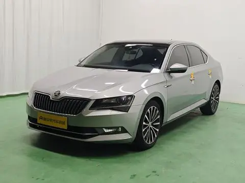 Skoda Superb 2016