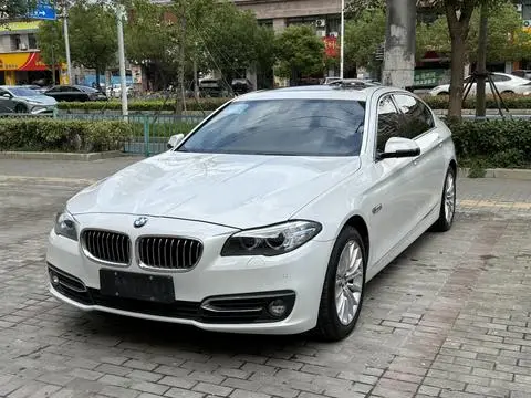 BMW 5 Series 2014 — фото 1
