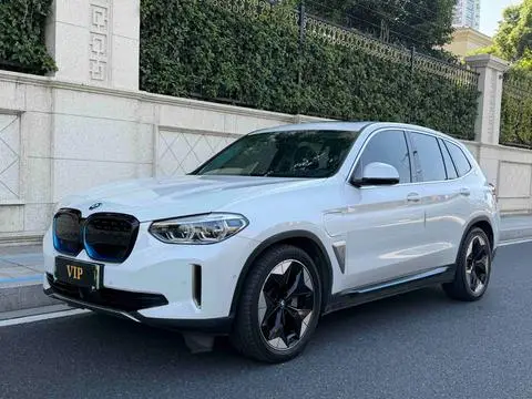 BMW iX3 2021
