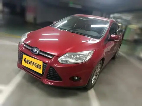 Ford Focus 2012 — фото 1