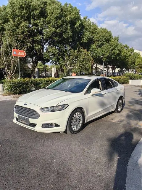 Ford 蒙迪欧 2013 — фото 1
