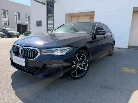 BMW 5 Series 2022 — фото 1