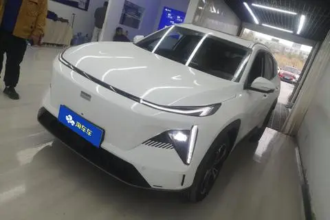 Geely L7 2024