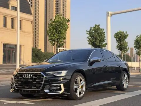 Audi A6L 2022 — фото 1