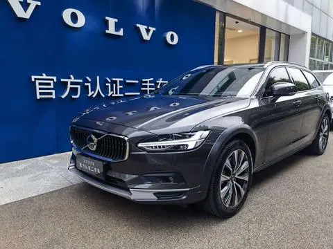 Volvo V90 2021
