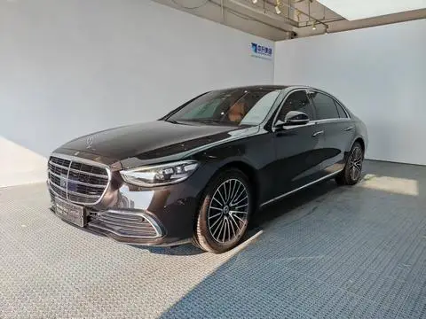 Mercedes-Benz S-Class 2023