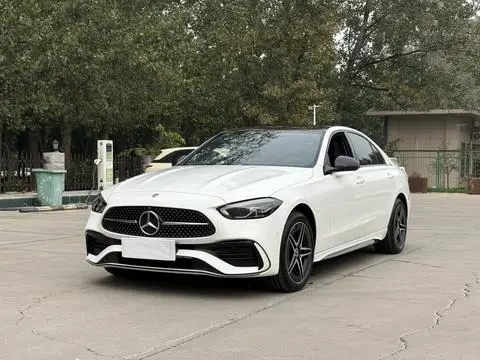 Mercedes-Benz C-Class 2024
