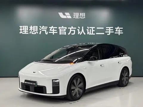 Li i8 2025