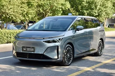 XPeng 小鹏X9 2026