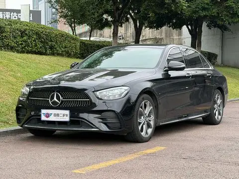 Mercedes-Benz E-Class 2022 — фото 1