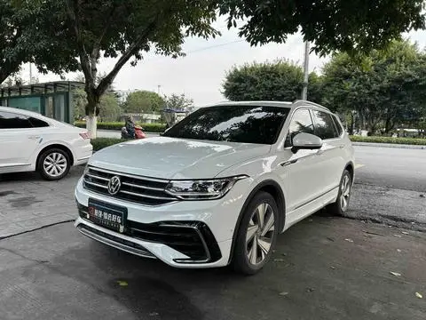Volkswagen Tiguan L 2023