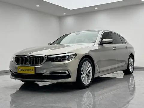 BMW 5 Series 2019 — фото 1