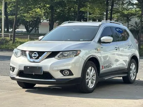 Nissan X-Trail 2014 — фото 1