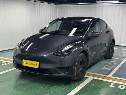 Tesla Model Y 2024 — фото 1