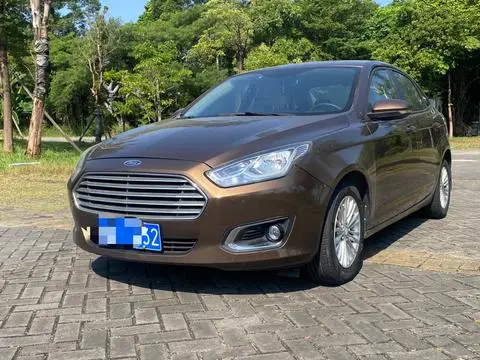Ford Escort 2015