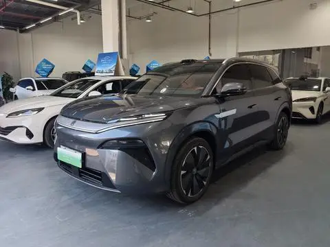 BYD TangL EV 2025