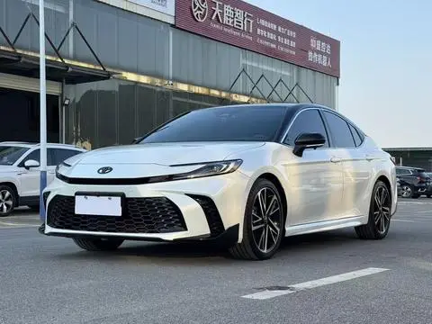 Toyota Camry 2024