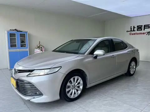 Toyota Camry 2019