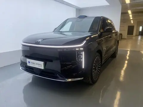 IM Motors 智己LS8 2026