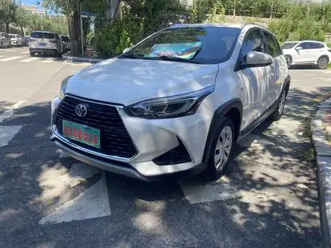 Toyota Yaris L Zhixuan 2022 — фото 1