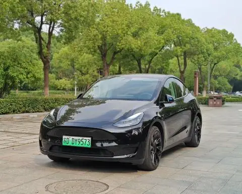 Tesla Model Y 2022 — фото 1