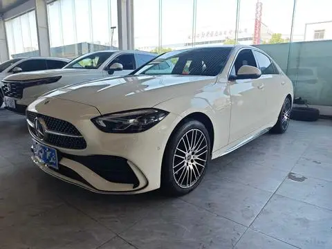 Mercedes-Benz C-Class 2024