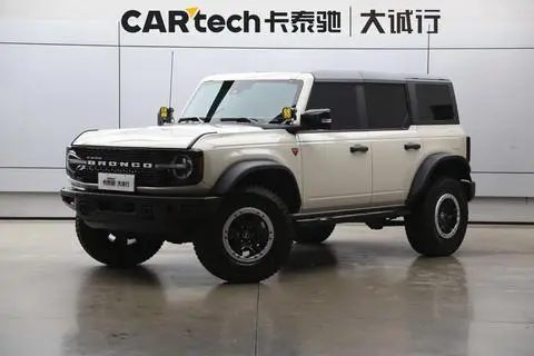 Ford Bronco 2024