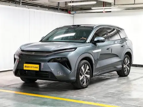 BYD TangL DM 2025
