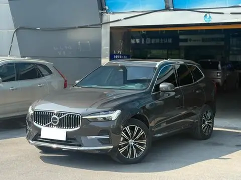Volvo XC60 2022