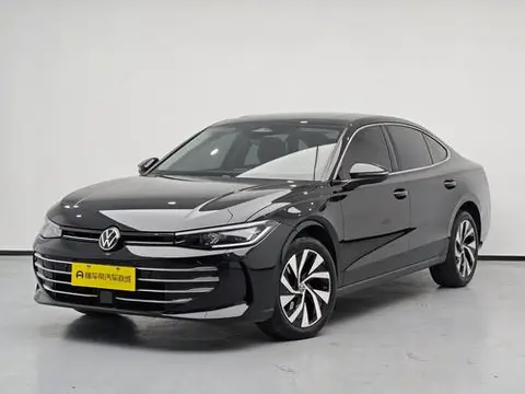 Volkswagen Passat 2025