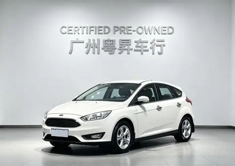 Ford Focus 2015 — фото 1