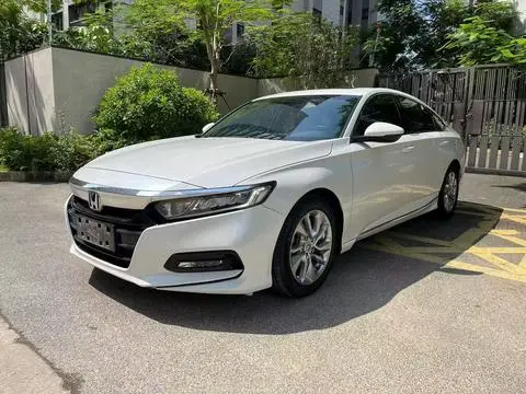 Honda Accord 2018 — фото 1