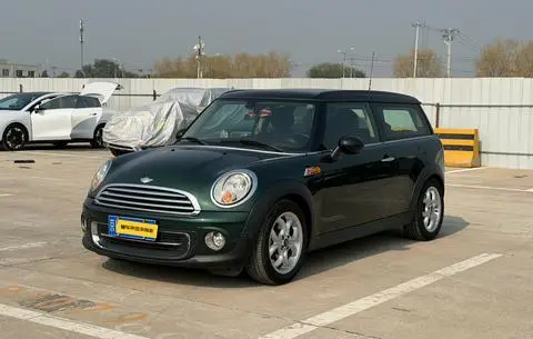 MINI CLUBMAN 2013