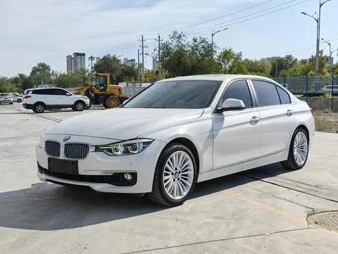 BMW 3 Series 2018 — фото 1