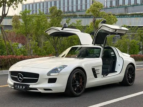 Mercedes-Benz SLS-Class AMG 2011 — фото 1